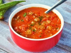 Супа / чорба от бамя със застройка - снимка на рецептата